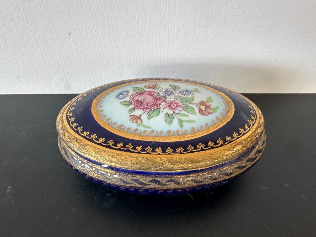 F.M. Limoges France Porcelain Trinket Box – Floral Design