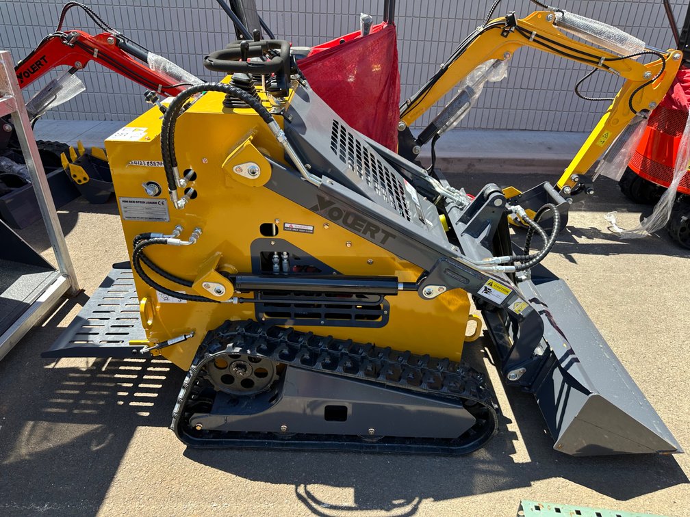 Youert U-380 Mini Skid Steer Loader