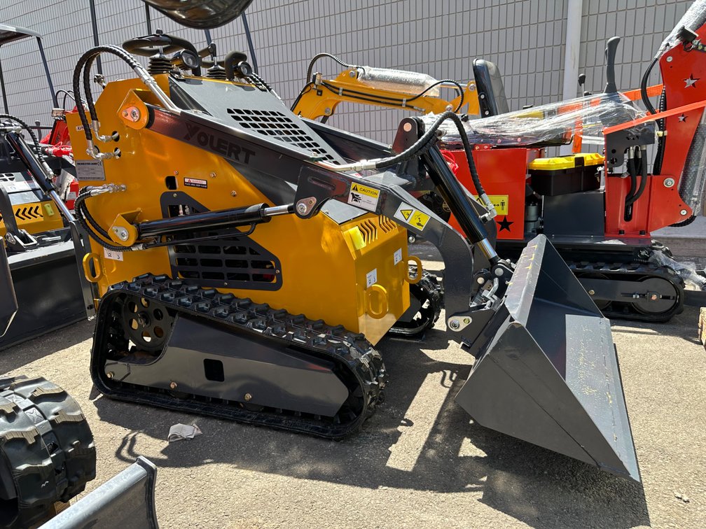Youert U-380 Mini Skid Steer Loader