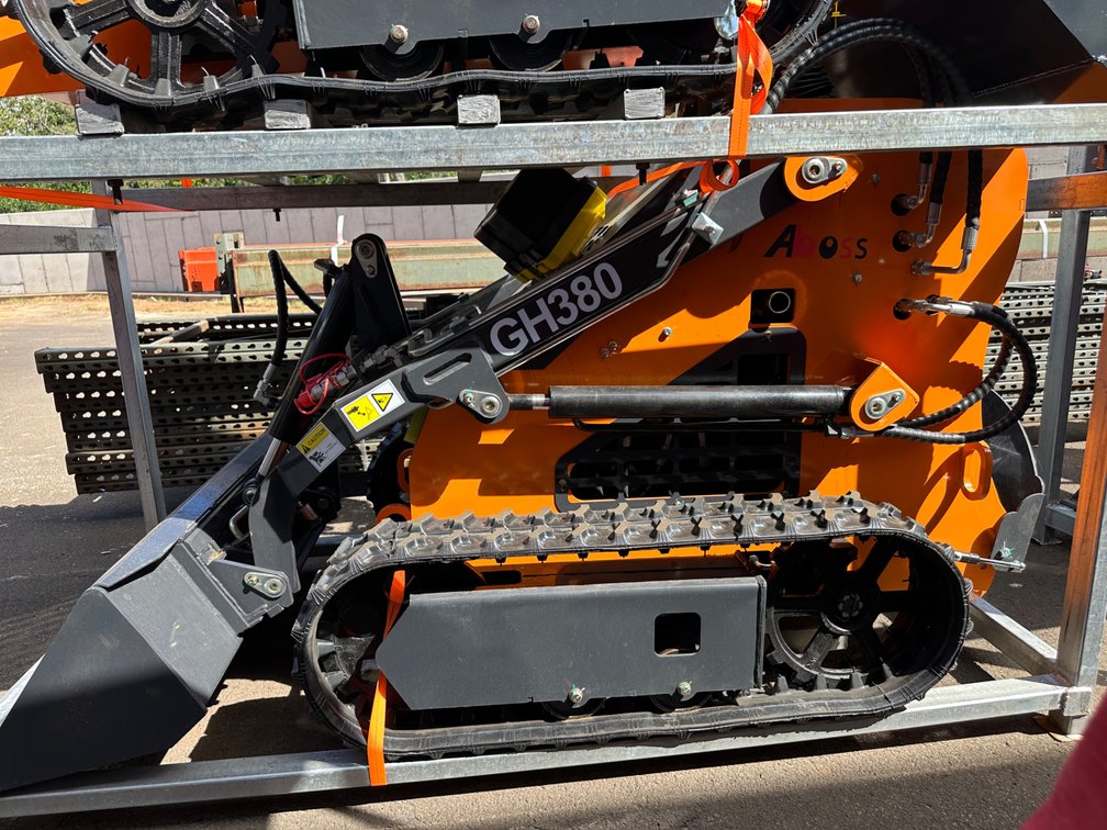 GH380 Mini Skid Steer Loader