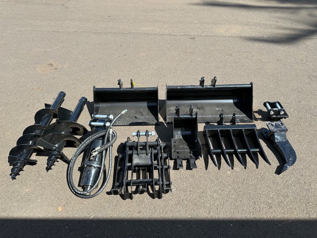 (X's 9) Mixed Lot of Mini Excavator / Skid Steer Attachments
