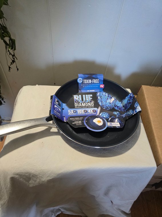 Blue Diamond Frying Pan