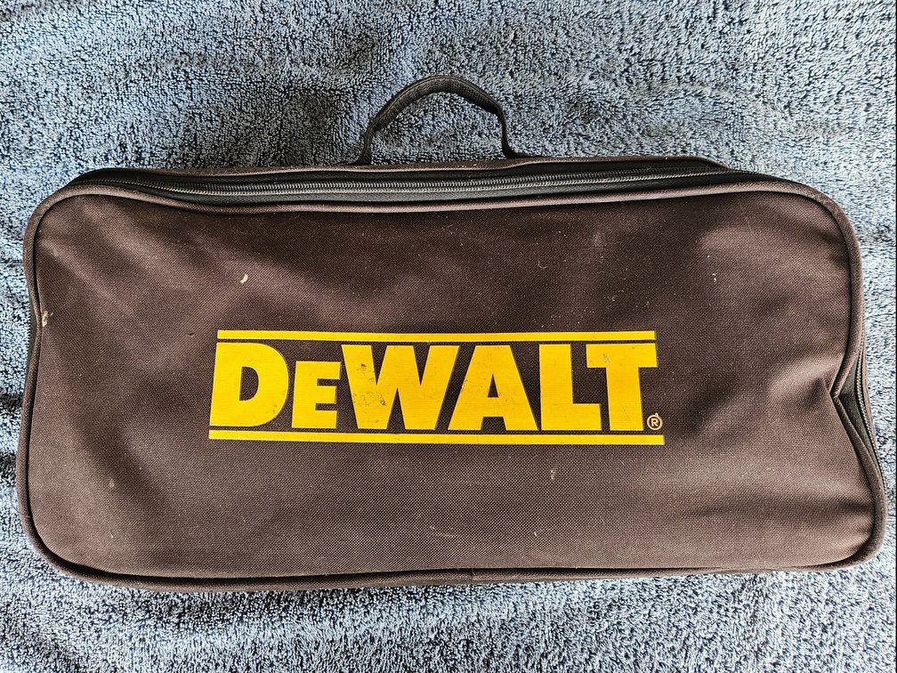 Dewalt sawzall.