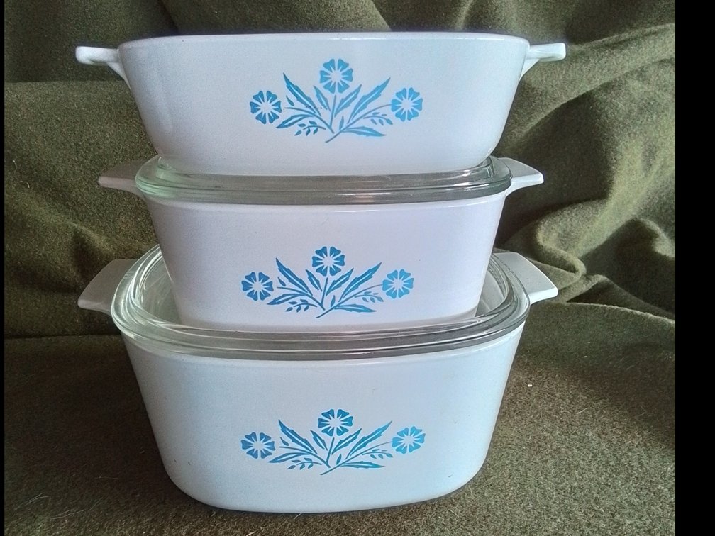 VINTAGE--Corningware Cornflower 
