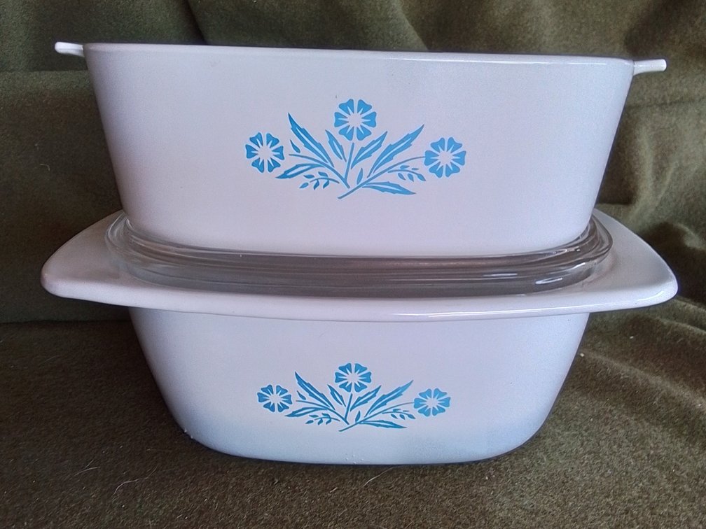 RARE--Corningware Cornflower 