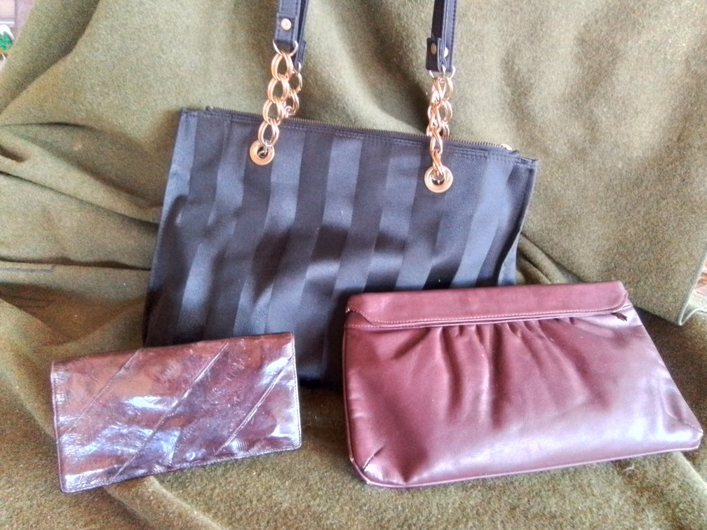 CHIC n' stylin shoulder bag and clutch