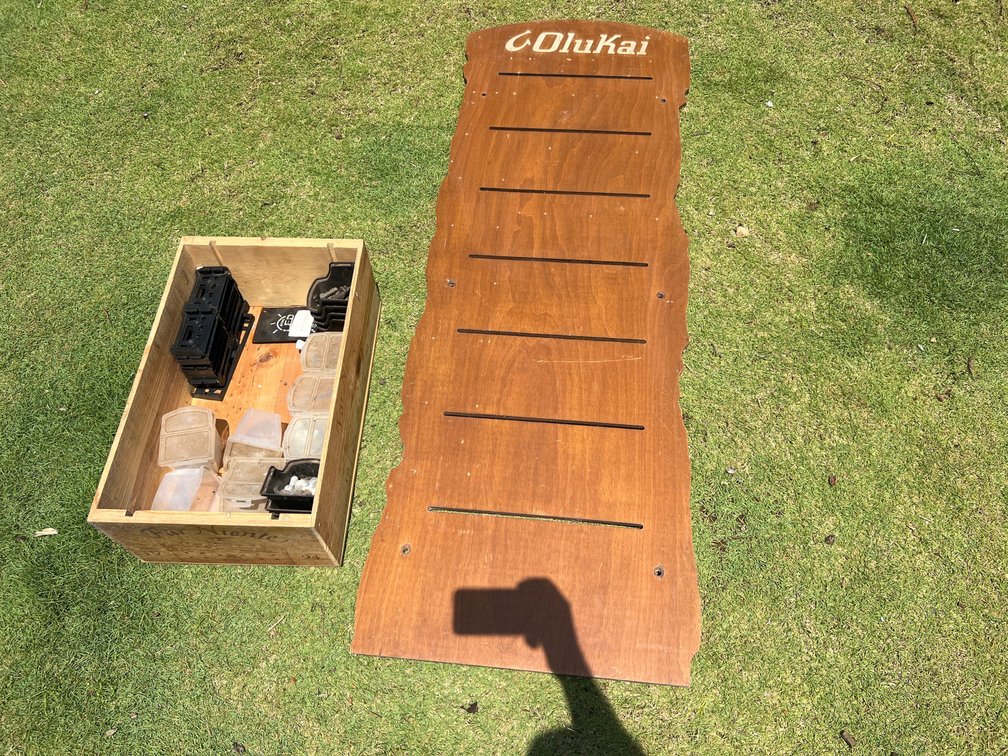 5 ft Olukai board with attachments for hang and storage