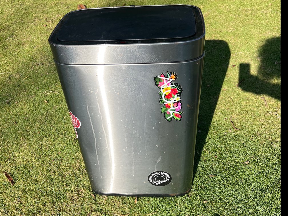 Sensor stainless trashcan 