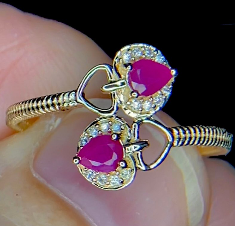 NEW Red Rubies and Diamonds set in 14K Solid Gold Ring
