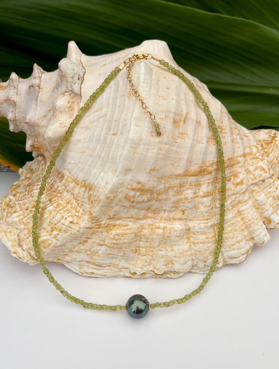 Tahitian Pearl and Peridot Necklace