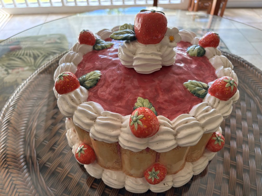 A Cake with No Calories (It's Ceramic)