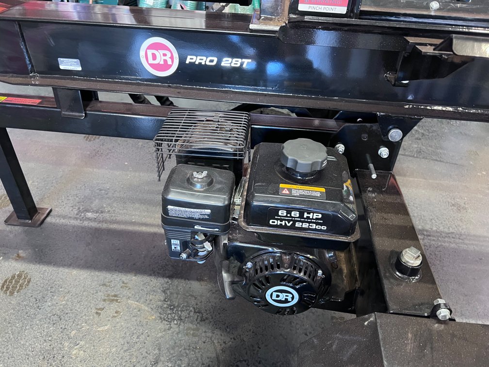 28 Ton Log Splitter