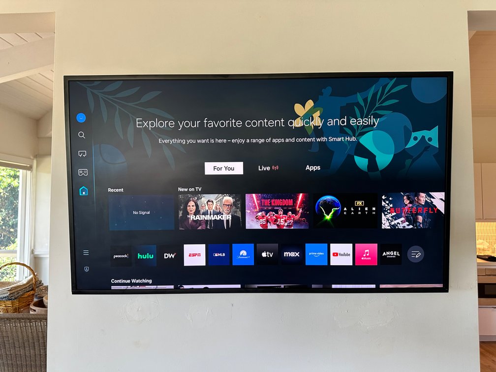 44" Samsung Smart TV Model SOC1001B