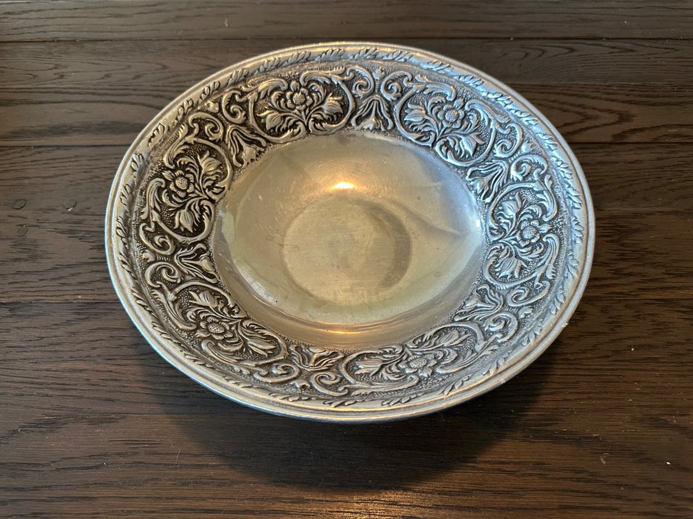Ornate Silver-Tone Decorative Bowl with Floral Border