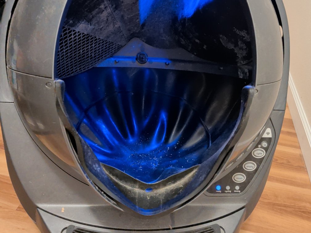Cat litter robot