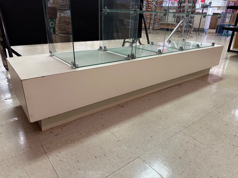 Laminate Display Base for Retail Fixtures