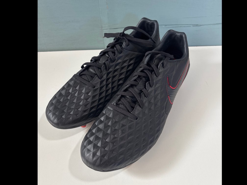 Nike Tiempo Soccer Cleats Mens sz 11.5
