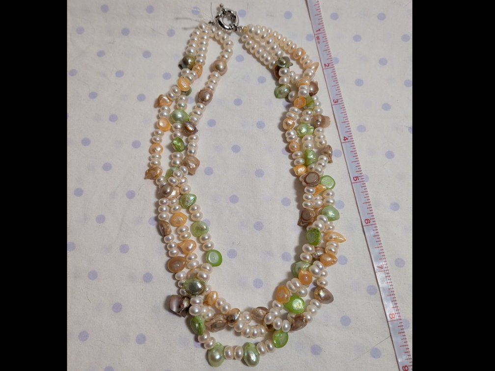 18" White freshwater pearl 3 Strands necklace