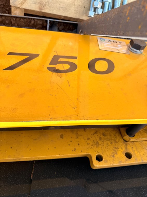 AGT Type PD750-PZ Post Driver