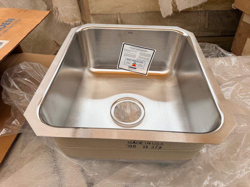 Moen Undermount Stainless Steel Kitchen Sink (Single Bowl)