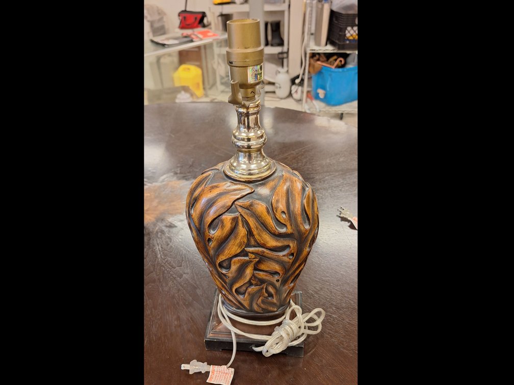 Leaf print lamps