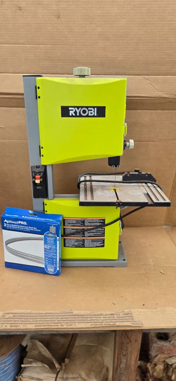 Ryobi 9" table top Band Saw w/new blade