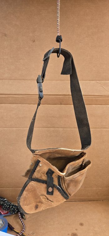 Craftsman single pouch nail bag