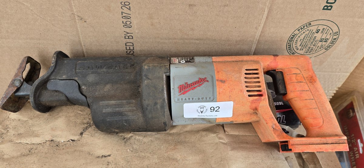 Milwaukee sawall's no battery