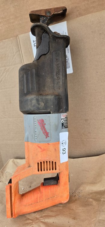 Milwaukee Sawall's  no battery