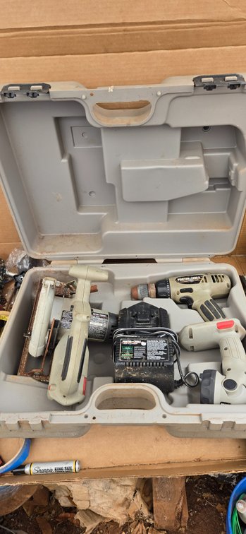 Porter Cable Saw, Drill, Light, Charger in Case
