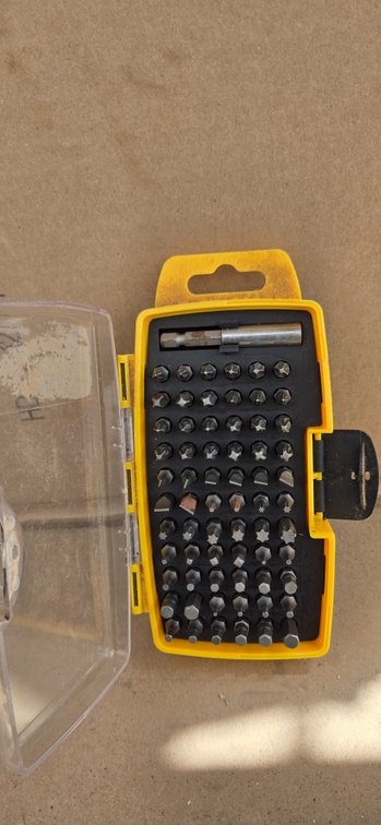 Drive bit set