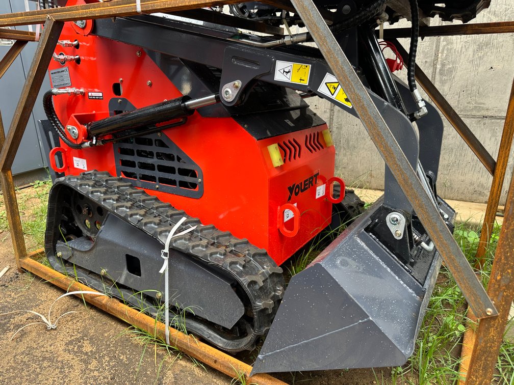 Youert U-380 Mini Skid Steer Loader