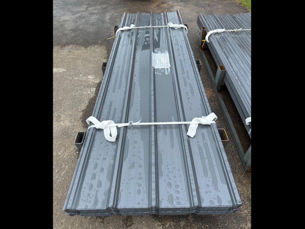 (X's 100) 9.8ft X 3ft Steel Surface Fence & Roof