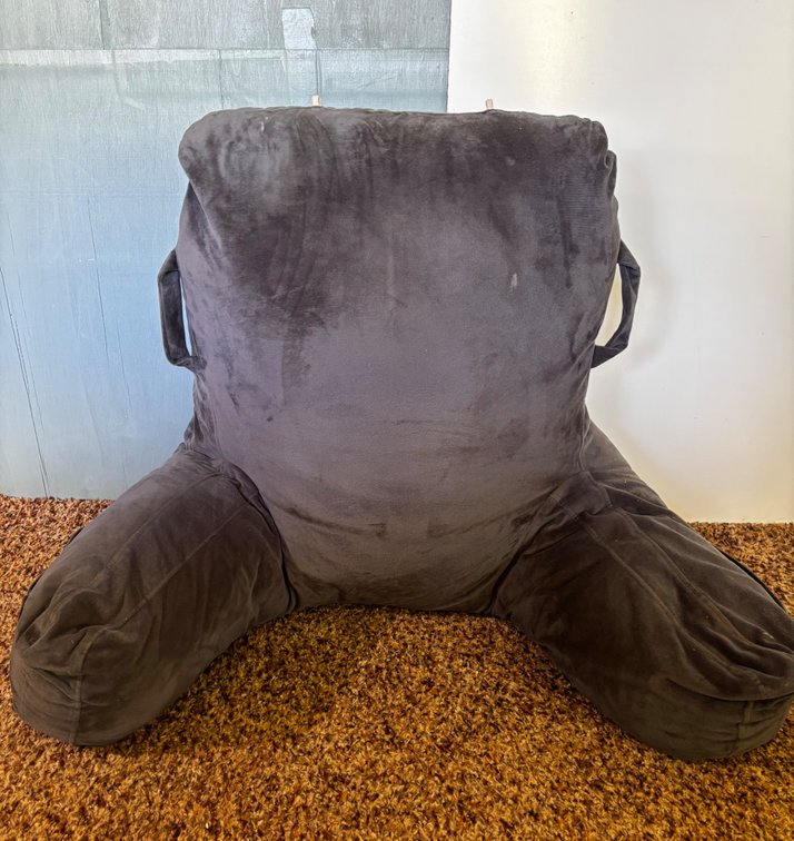 Backrest Reading Pillow with Pockets
