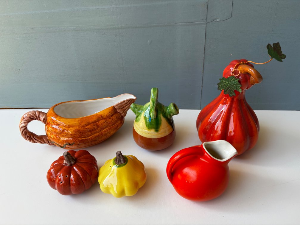 Fall Themed Ceramic Ware 