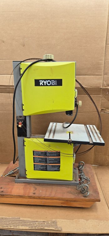 Ryobi 9" table top Band Saw on platform