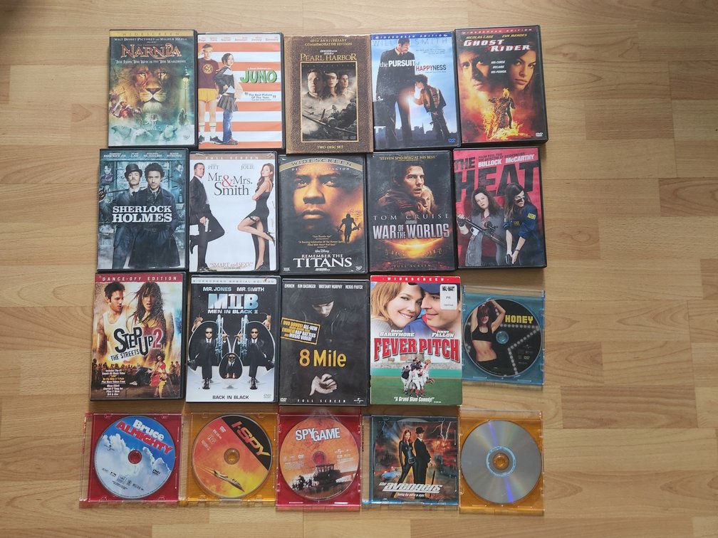 Lot of 20 DVDs