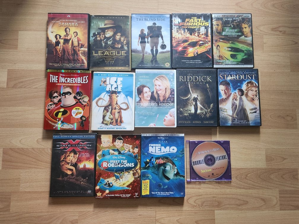Lot of 14 DVDs