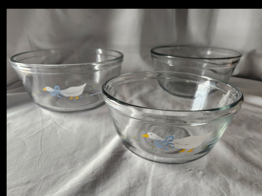 (X'3)Anchor Hocking Mixing Bowls