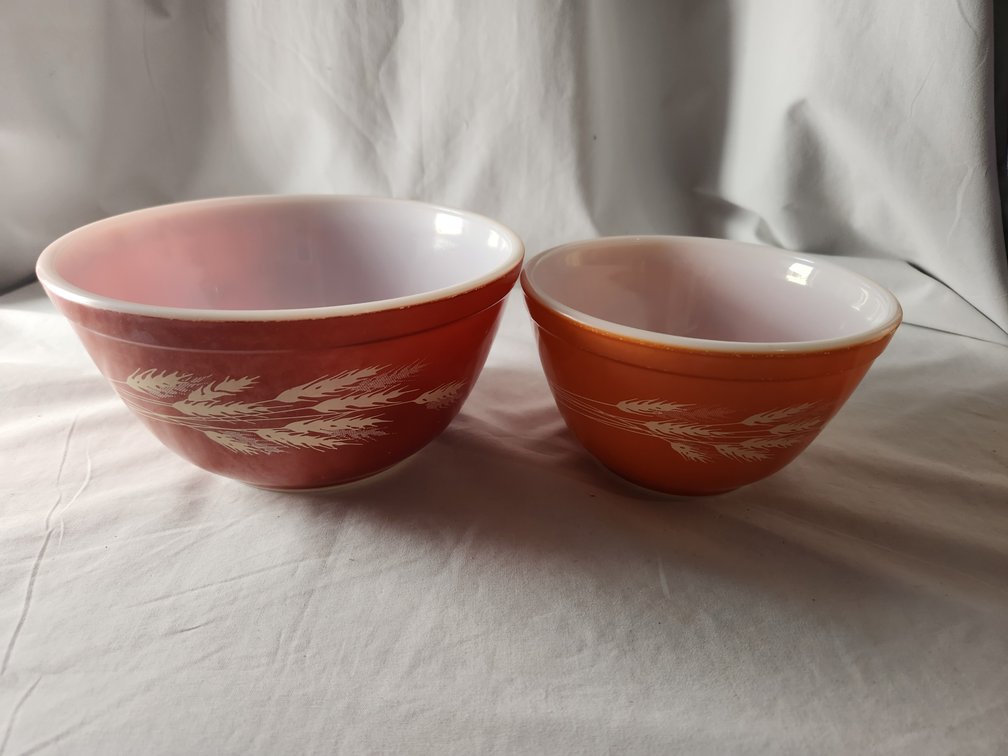 Vintage Pyrex Mixing Bowls