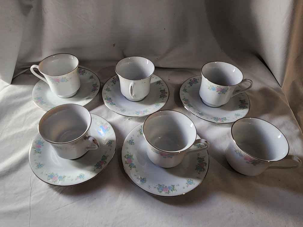 Pretty, Flowered Cup and Saucer Set