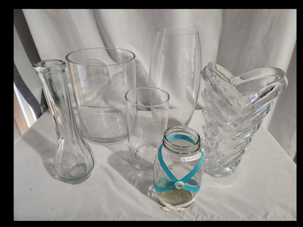 5 Vase Assortment & Decorated Jar