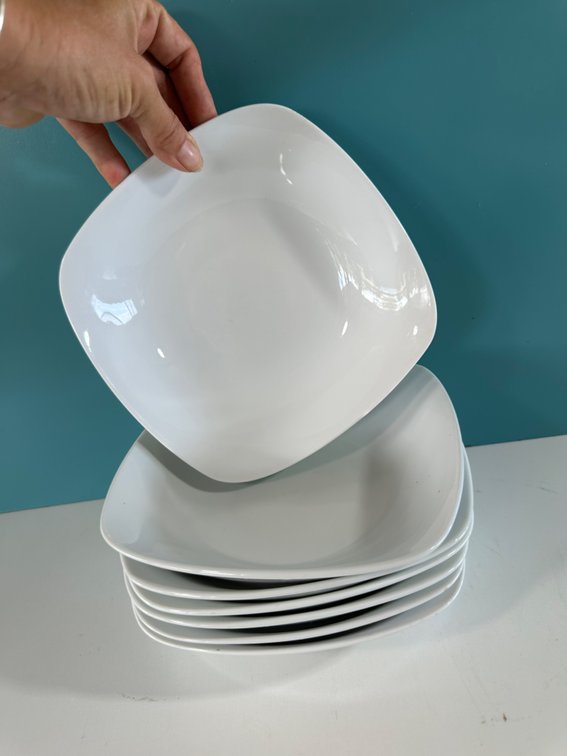 (X's 7) Cordon Bleu White Square Bowls
