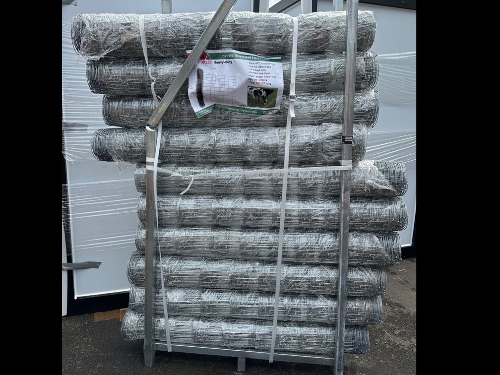 (X's 10) 4ft X 100ft Long Galvanized Wire Fencing