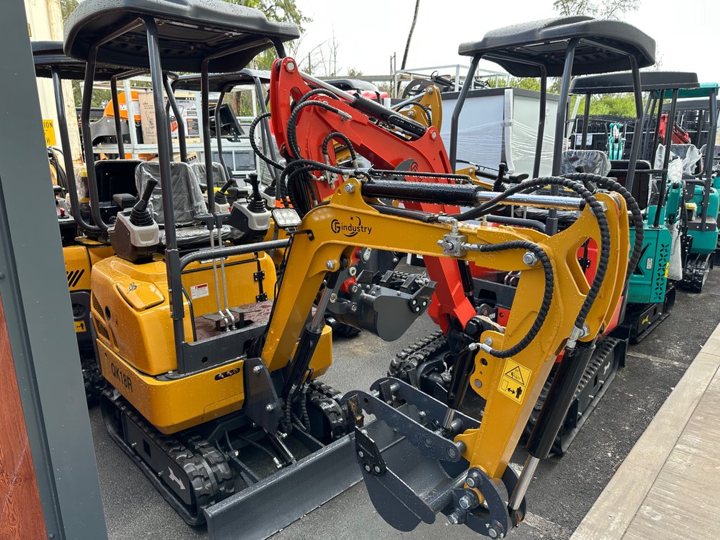 QK18R Mini Excavator