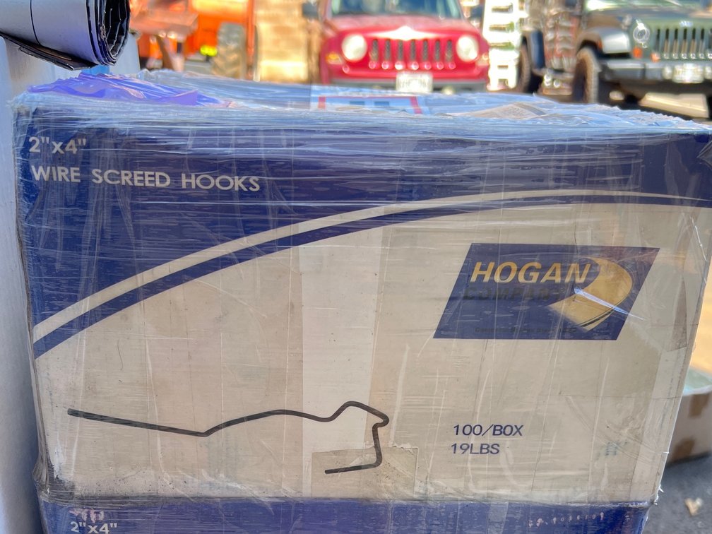 Wire screed hooks 100ct