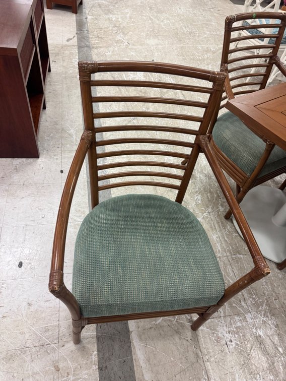 Hyatt Dining chair