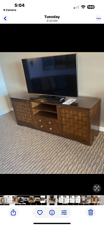Wooden credenza with glass
