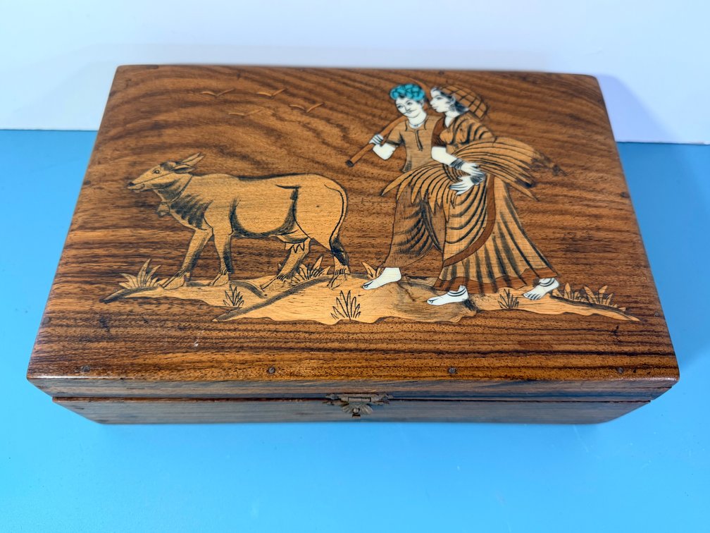Vintage Inlaid Wood Marquetry Decorative Box