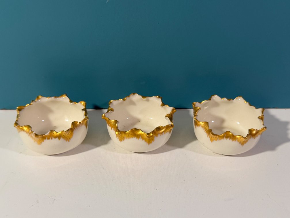 (X's 3) Willets Belleek Porcelain Open Salt Cellars with Gold Rim
